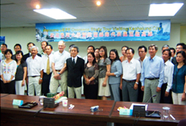 香港大學暨歐盟越南代表團等32人與局長的合照