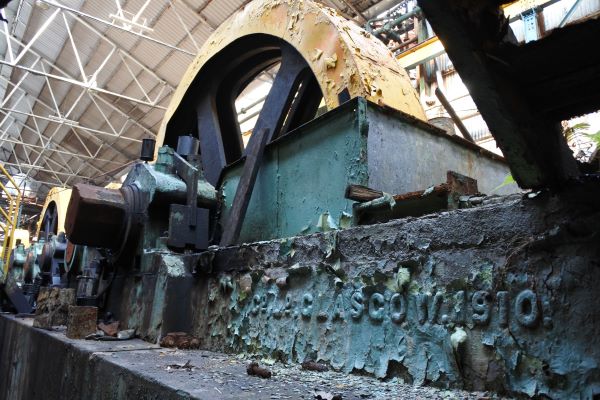 製糖工場內尚保存1910年英國製造的甘蔗壓榨機