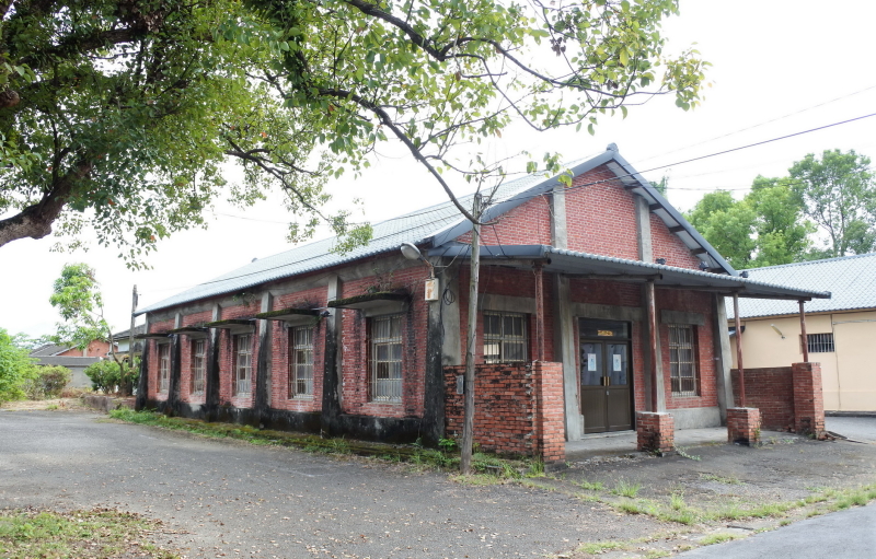 展場2-旗山糖廠1962年興建的紅磚倉庫