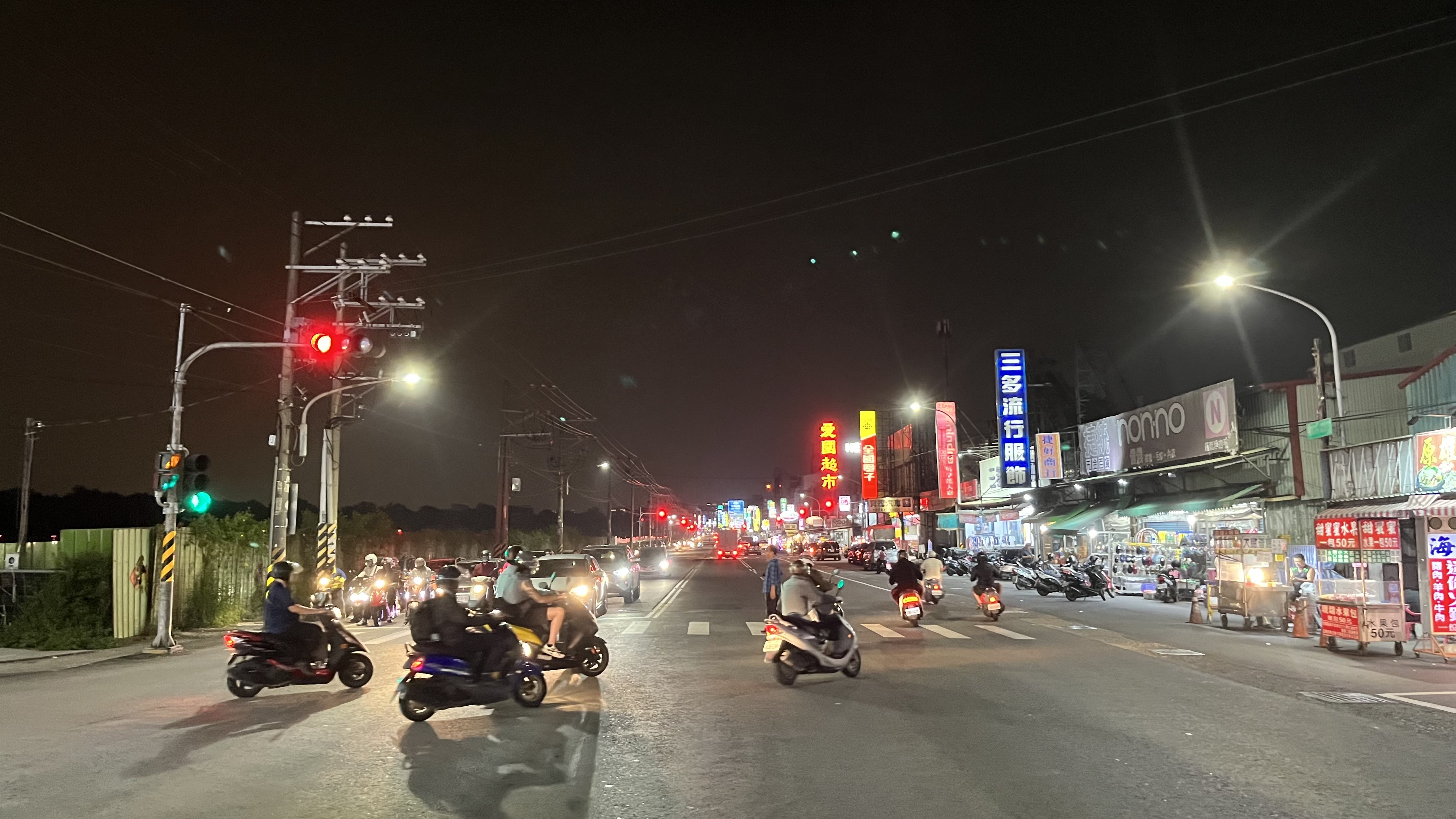 圖5、鳳林四路沿街商店面發展活絡