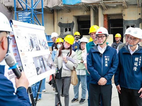 【圖三】陳其邁市視察大寮社宅