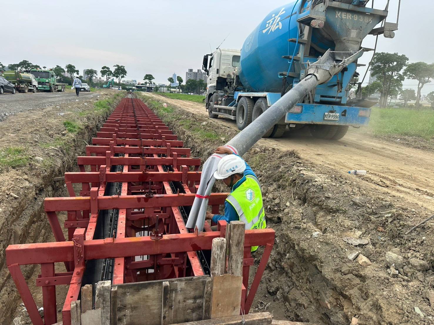 圖2 大林蒲遷村進度穩健推進　安置地街廓道路成型