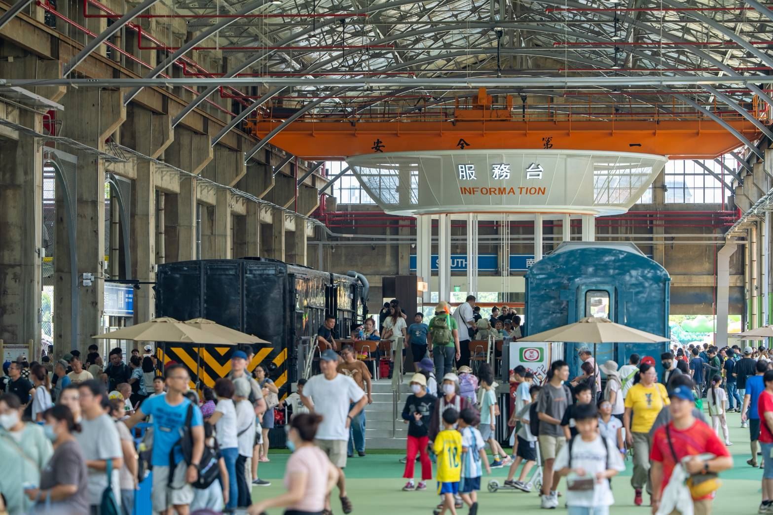 圖4_高雄親子遊樂園區開幕人潮盛況